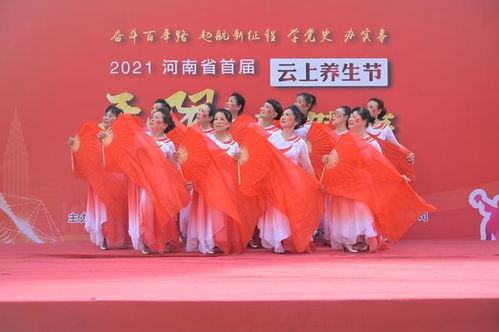 书法达人挥毫写下 思利及人 近40 高温下的这场活动,火爆全场